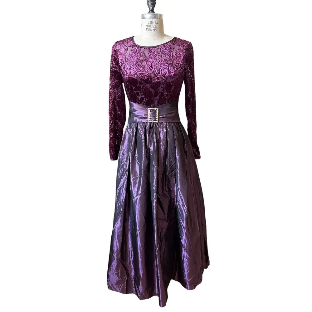 jessica mcclintock 90s dresses 90s Vintage Black Velvet Metallic NYE Ball Gown M JESSICA MCCLINTOCK Dress